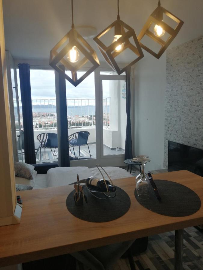 Studio Apartment Lanterna Zadar Exteriör bild