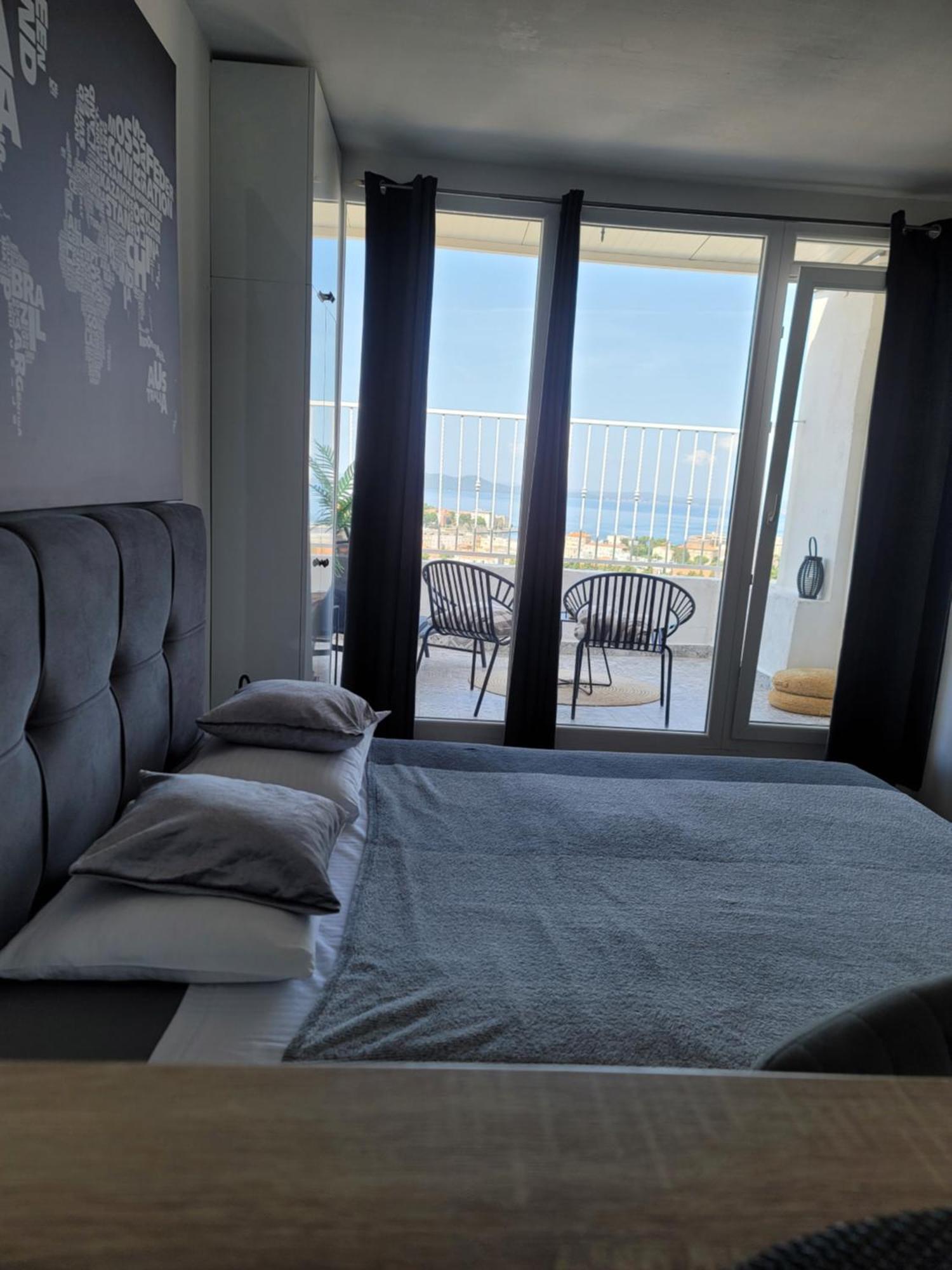 Studio Apartment Lanterna Zadar Exteriör bild