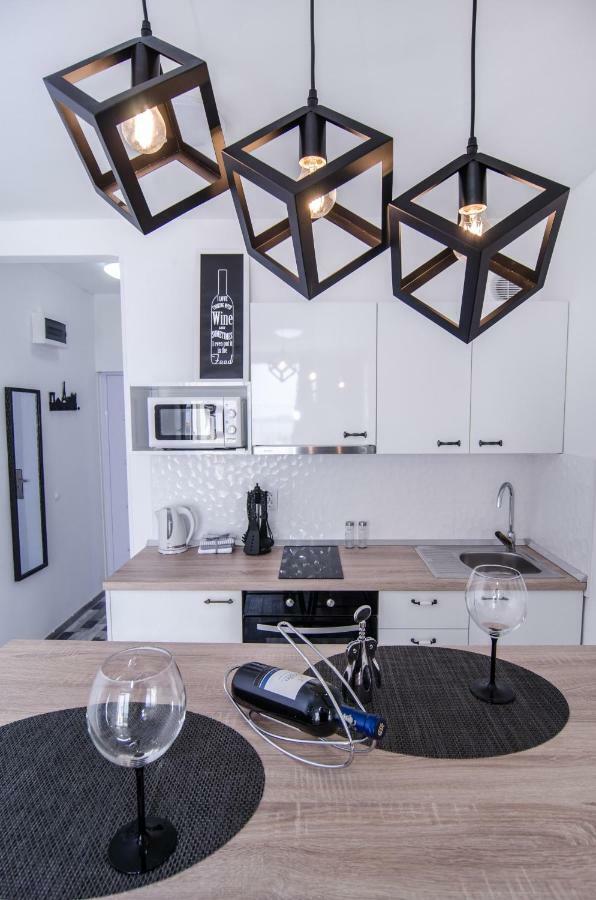 Studio Apartment Lanterna Zadar Exteriör bild